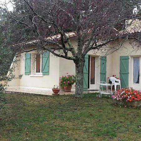 Holiday home De La Cheneraie Montpezat-de-Quercy